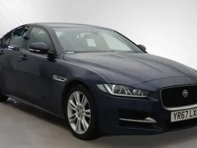 Used Jaguar XE R-Sport 200 HP (147 kW) 2018 Blue Sedan