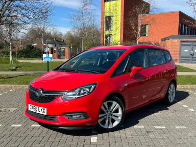 Used Vauxhall Zafira SRi 140 HP (102 kW) 2016 Red MPV