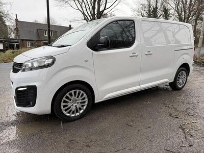 Used Vauxhall Vivaro 100 HP (73 kW) 2023 White MPV
