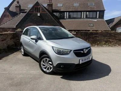 Used Vauxhall Crossland X 99 HP (72 kW) 2017 Silver SUV