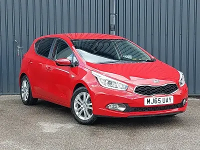 Gebraucht Kia Ceed 2015 Rot Kleinwagen