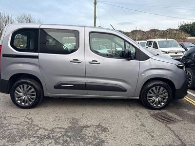 Used Citroën Berlingo PureTech 110 HP (80 kW) 2024 Grey MPV