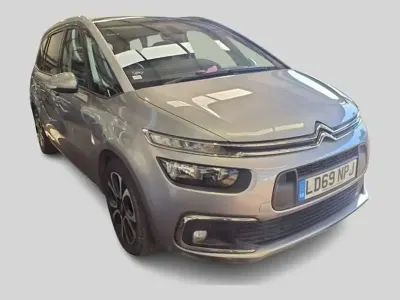 Usado Citroën C4 SpaceTourer Feel 131 HP (96 kW) 2019 Cinzento Monovolume