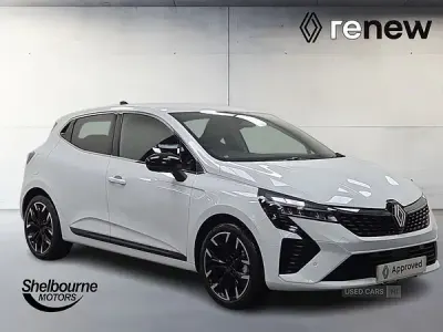 Ny Renault Clio V Techno 143 HK (105 kW) 2025 Vit Halvkombi
