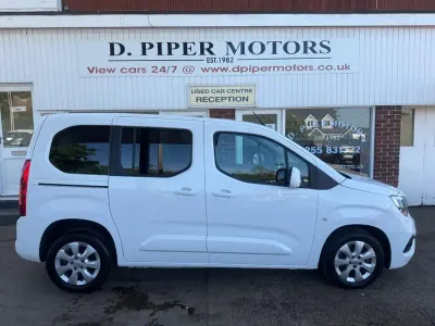 Used Vauxhall Combo S 2021 White MPV