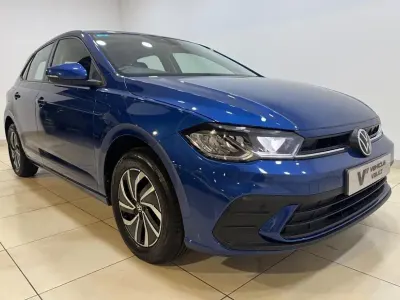 Used VW Polo Life 95 HP (69 kW) 2022 Blue Hatchback