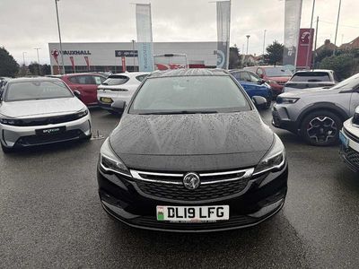 Used Vauxhall Astra 108 HP (79 kW) 2019 Black Estate