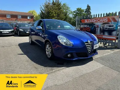 Used Alfa Romeo Giulietta Distinctive 105 HP (77 kW) 2014 Blue Hatchback