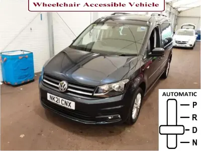Used VW Caddy Maxi Life 122 HP (89 kW) 2021 Blue MPV