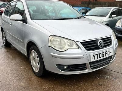 Used VW Polo S 75 HP (55 kW) 2006 Silver Hatchback