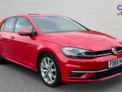 Usado VW Golf VII GT 150 CV (110 kW) 2019 Rojo
