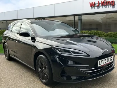 Used BYD Seal Boost 183 HP (134 kW) 2025 Black Estate