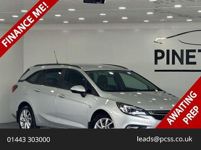 Used Vauxhall Astra Design Edition 136 HP (100 kW) 2019 Silver Estate