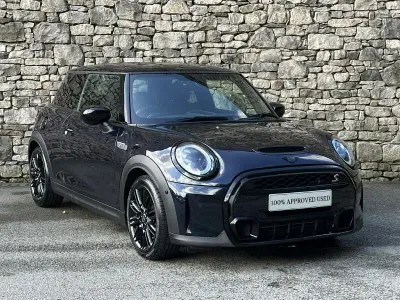 Used Mini Cooper S Exclusive 176 HP (129 kW) 2021 Black Hatchback