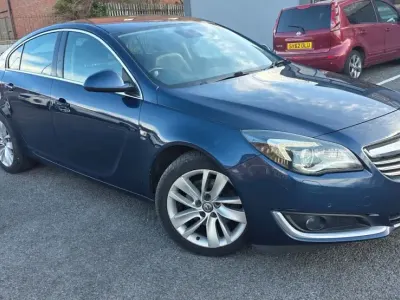 Used Vauxhall Insignia Elite 2014 Blue Hatchback