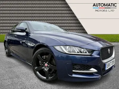 Usado Jaguar XE R-Sport 180 HP (132 kW) 2017 Azul Sedan