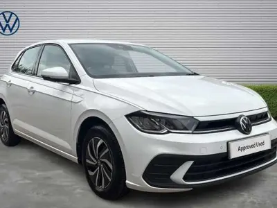 Used VW Polo Life 95 HP (69 kW) 2023 White Hatchback