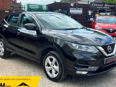Usado Nissan Qashqai Acenta 115 HP (84 kW) 2018 Preto SUV