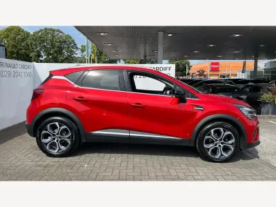 Used Renault Captur Techno 91 HP (66 kW) 2024 Red  SUV