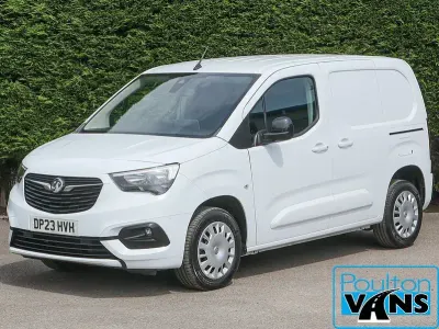 Used Vauxhall Combo 100 HP (73 kW) 2023 White MPV