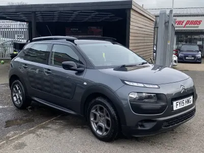 Gebraucht Citroën C4 Cactus Feel 100 PS (73 kW) 2015 Grau Kleinwagen