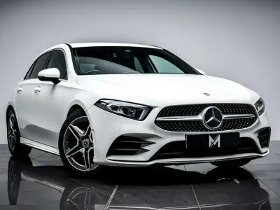 Used Mercedes A180 AMG line 136 HP (100 kW) 2019 White Hatchback