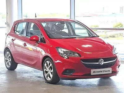 Używany Vauxhall Corsa Excite 90 KM (66 kW) 2015 Czerwony Hatchback