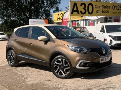 Used Renault Captur Iconic 90 HP (66 kW) 2018 Brown SUV