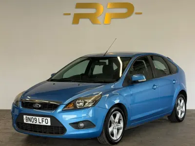 Used Ford Focus Zetec 2009 Blue Hatchback