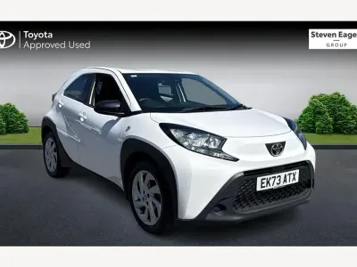 Used Toyota Aygo X PURE 72 HP (52 kW) 2023 White SUV