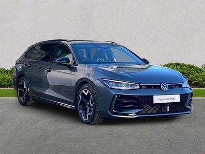 Used VW Passat R-line 150 HP (110 kW) 2025 Grey Estate