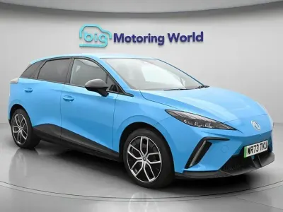 Begagnad MG MG4 EV Trophy 319 kW (435 HK) 2023 Halvkombi