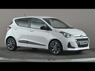 Used Hyundai i10 GO! 67 HP (49 kW) 2018 White Hatchback