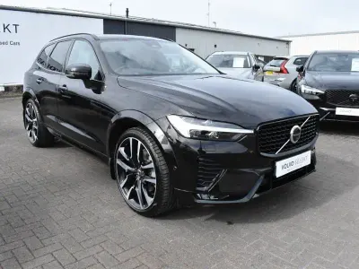 Usado Volvo XC60 Ultra 247 HP (181 kW) 2025 Preto SUV