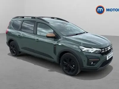 Used Dacia Jogger Extreme 141 HP (103 kW) 2024 Green MPV