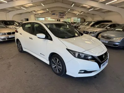 Used Nissan Leaf Acenta 110 kW (150 HP) 2019 White Hatchback