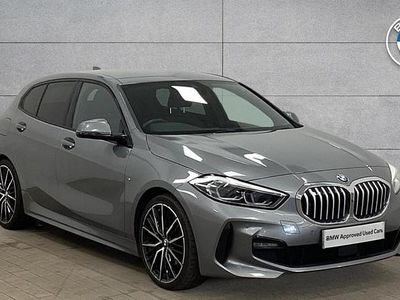 Usado BMW 118 M Sport 134 HP (98 kW) 2022 Cinzento Citadino