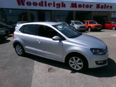 Used VW Polo Edition 70 HP (51 kW) 2013 Silver Hatchback