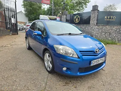 Used Toyota Auris SR 2010 Blue Hatchback