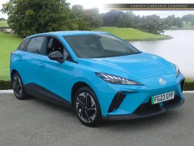 Used MG MG4 EV SE 63 kW (87 HP) 2023 Blue Hatchback