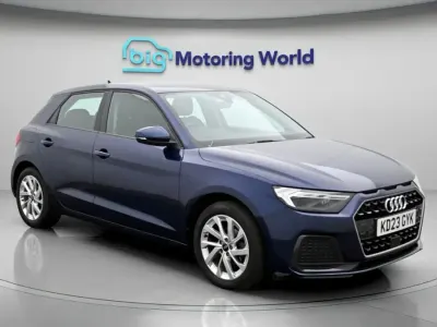 Usado Audi A1 Sportback Sport 95 HP (69 kW) 2023 Azul Citadino