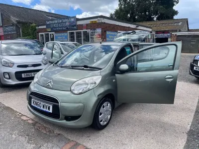Begagnad Citroën C1 VTR Sport 68 HK (50 kW) 2010 Grön Halvkombi