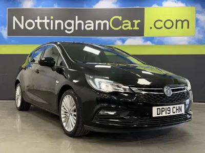Used Vauxhall Astra Elite 200 HP (147 kW) 2019 Black Hatchback