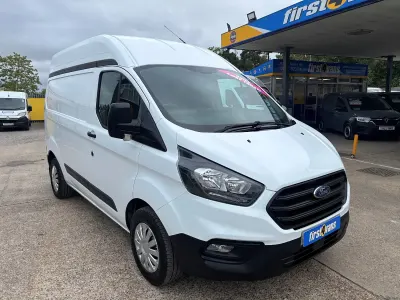 Used Ford Transit Custom 105 HP (77 kW) 2019 White Van