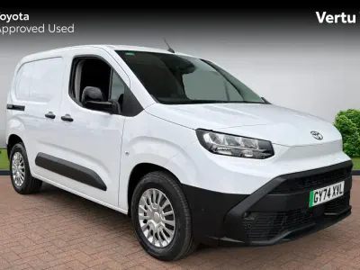 Begagnad Toyota Proace City City 100 kW (136 HK) 2024 Minibuss