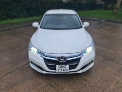 Used Honda Accord Hybrid 214 HP (157 kW) 2013 White Sedan