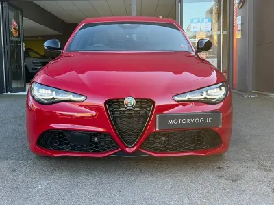 Begagnad Alfa Romeo Giulia Saloon Sprint 280 HK (205 kW) 2024 Röd Sedan