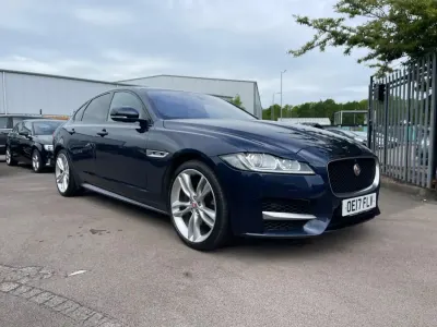 Used Jaguar XF R-Sport 240 HP (176 kW) 2017 Blue Sedan
