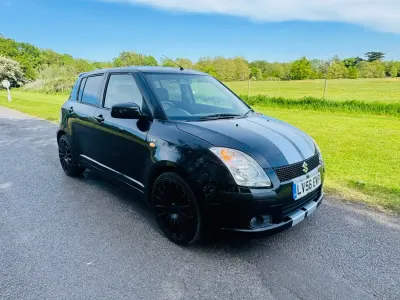 Używany Suzuki Swift GLX 102 KM (75 kW) 2006 Czarny Hatchback