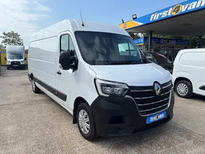 Used Renault Master Business 135 HP (99 kW) 2023 White MPV